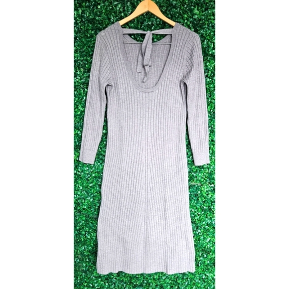 WAYF Dede X Emily - Picture 3 of 10